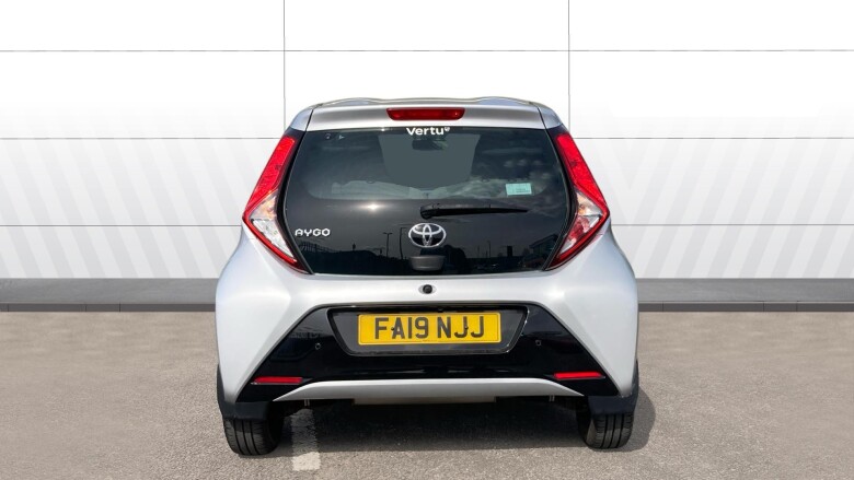 Toyota Aygo 1.0 VVT-i X-Play 5dr x-shift Petrol Hatchback